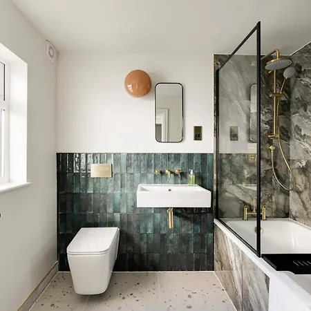 Apartment Opulent 2-bed Retreat With Garden